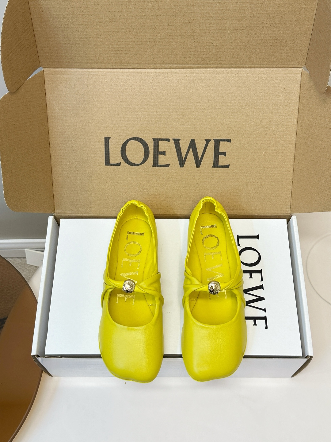 Loewe ​​LOEWE 罗意威26ss 法式 芭蕾舞鞋​​