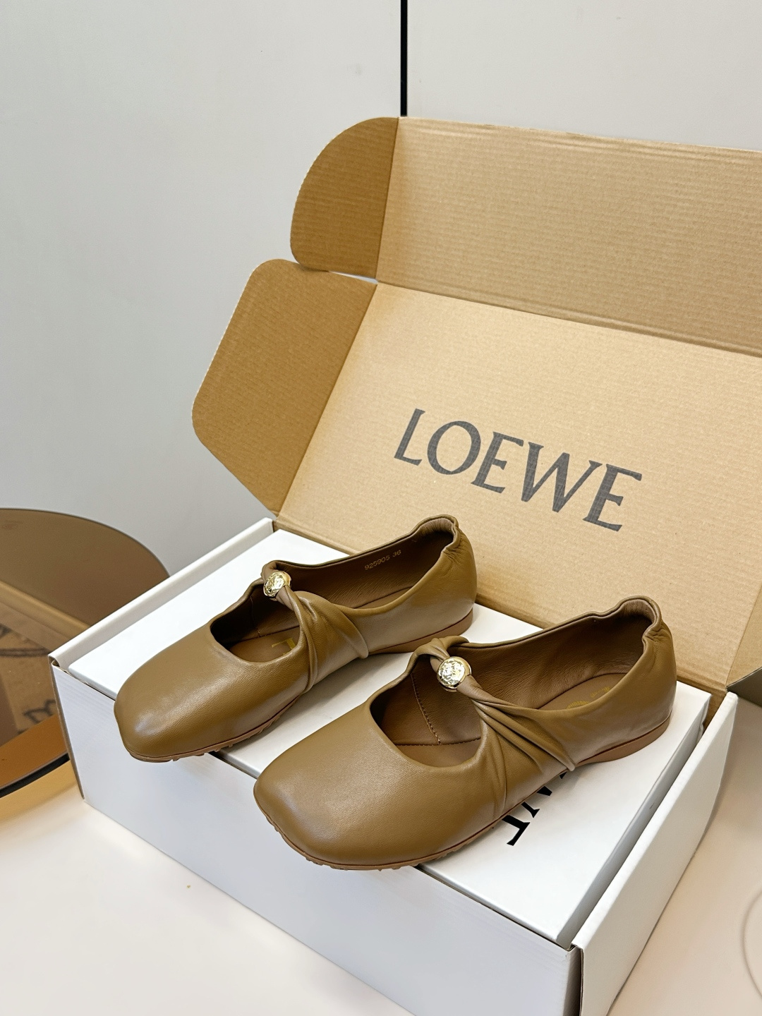 Loewe ​​LOEWE 罗意威26ss 法式 芭蕾舞鞋​​