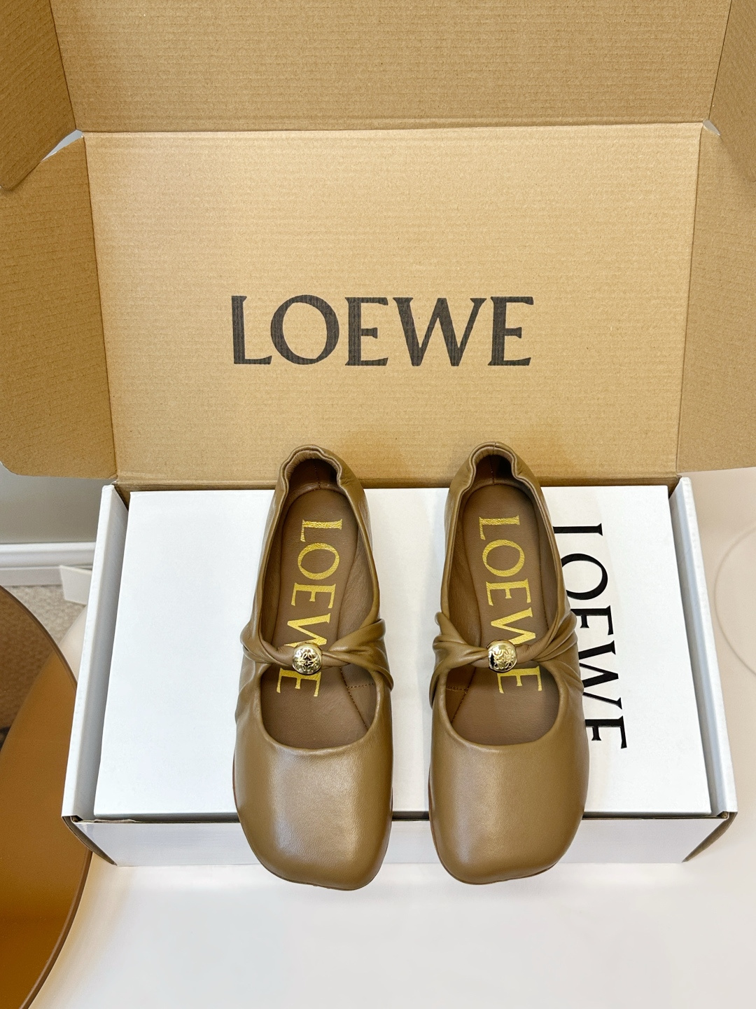 Loewe ​​LOEWE 罗意威26ss 法式 芭蕾舞鞋​​