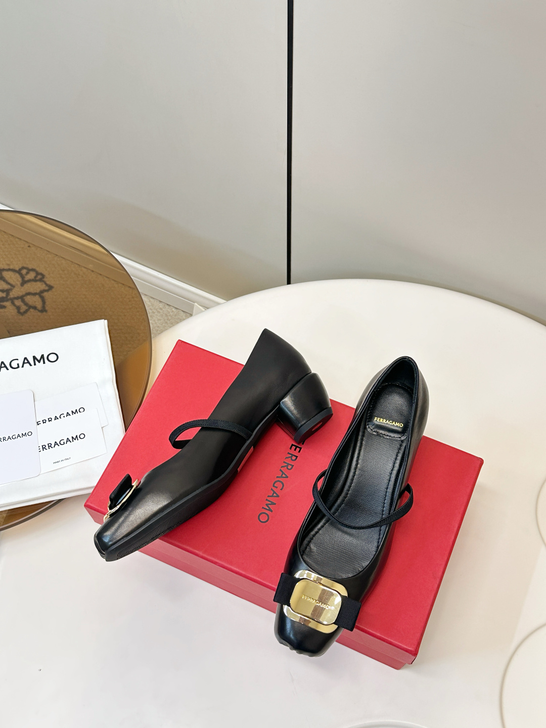Ferragamo ​​Ferragamo 玛丽珍粗跟单鞋
