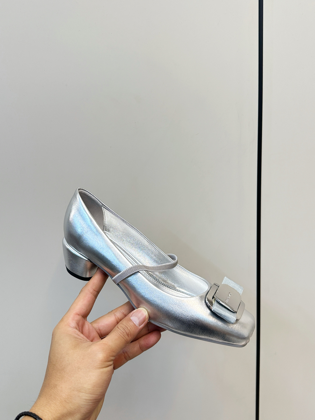 Ferragamo ​​Ferragamo 玛丽珍粗跟单鞋