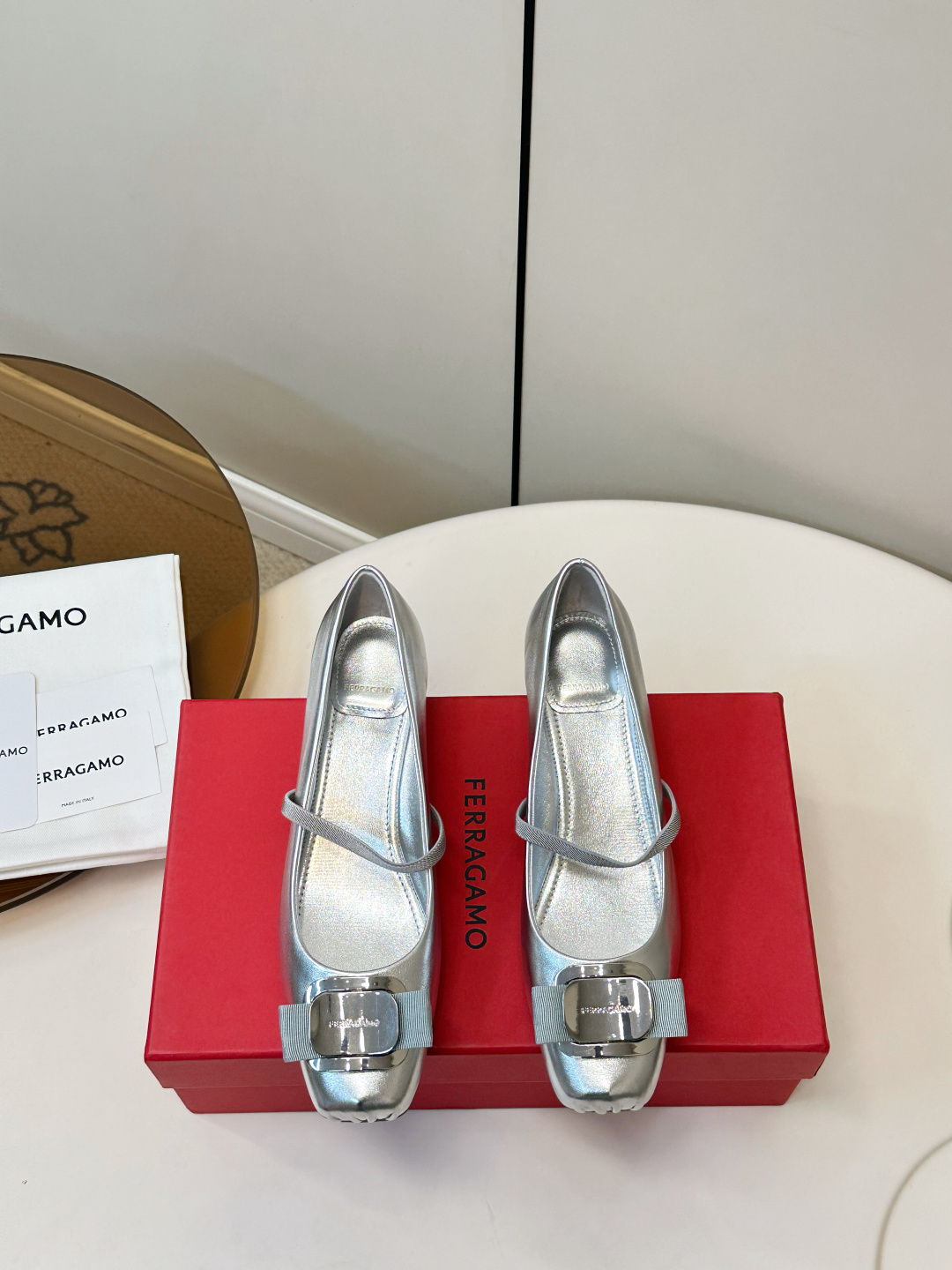 Ferragamo ​​Ferragamo 玛丽珍粗跟单鞋