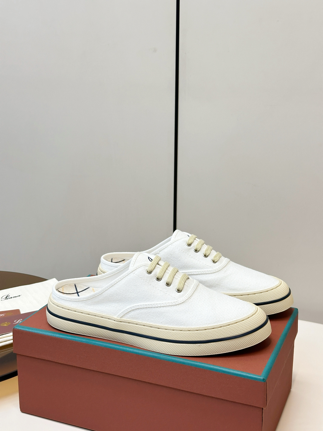 Loro Piana LoroPiana 26早春新款帆布鞋 半拖