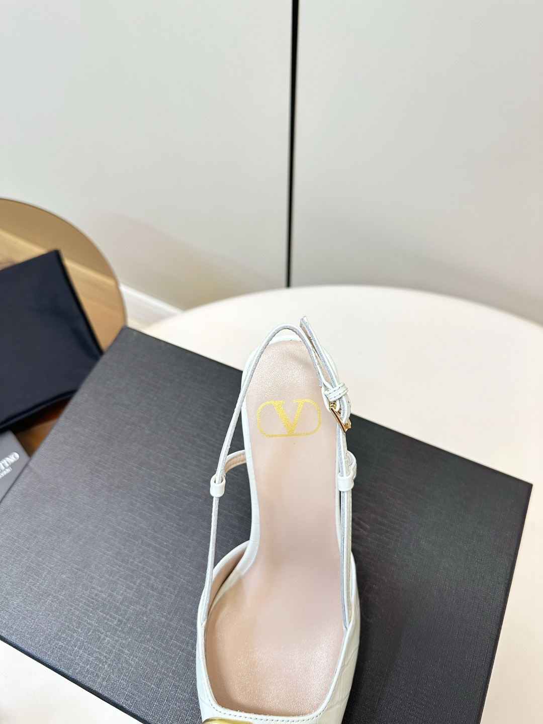 Valentino ​​Valentino｜华伦天奴VLogo Signature系列高跟鞋