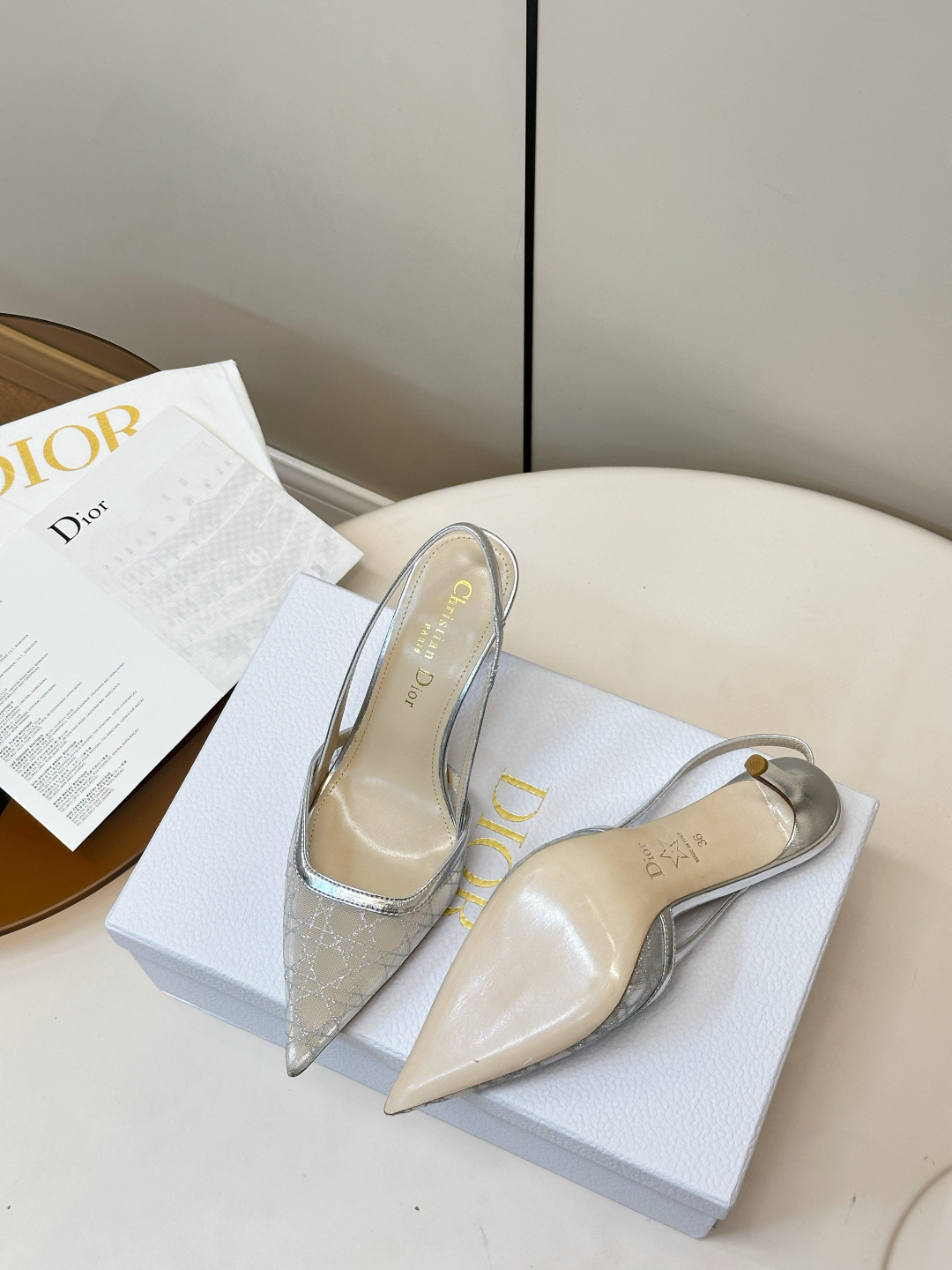 Dior ​​Dior｜迪奥 图腾网纱高跟凉鞋
