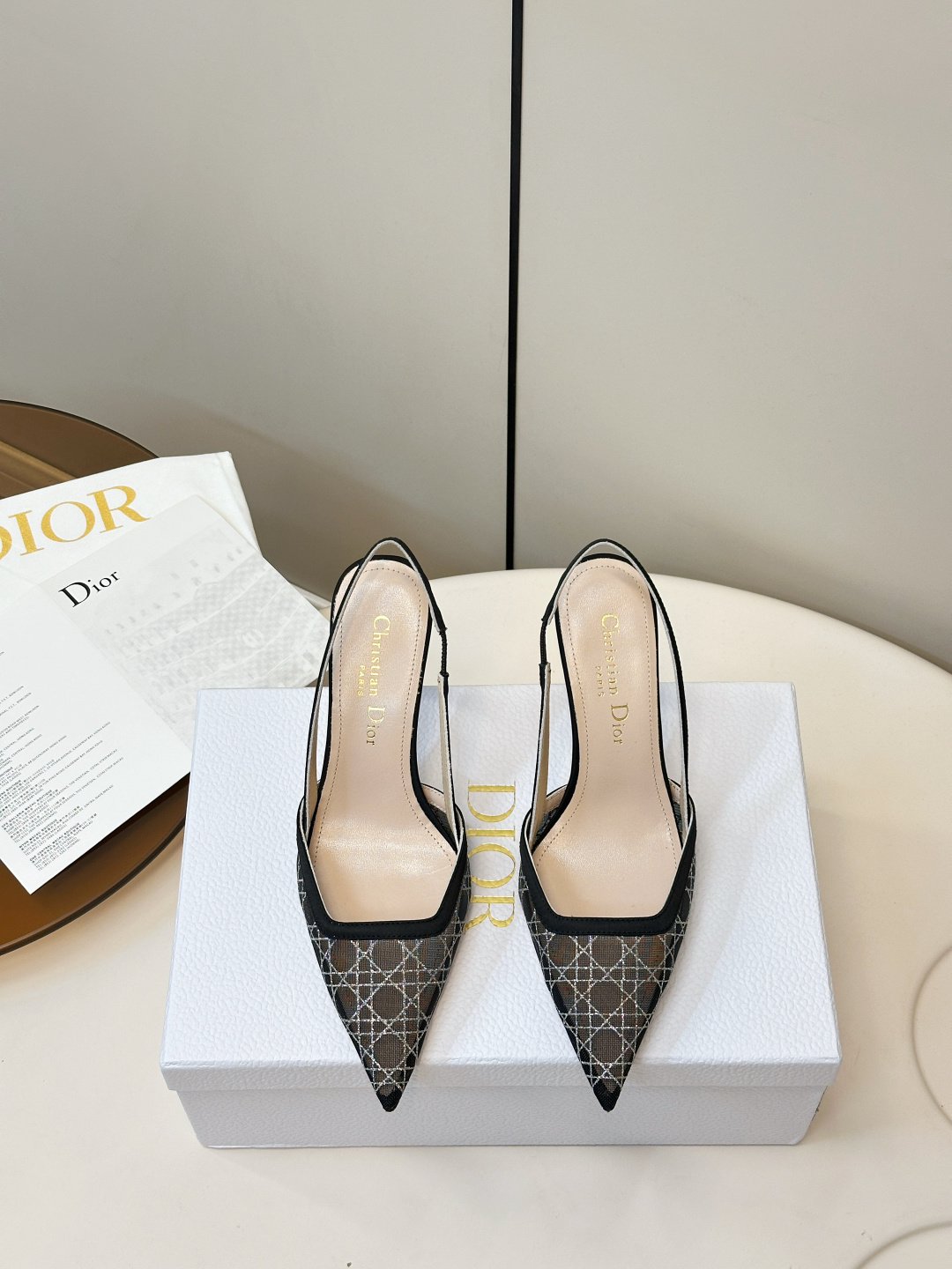 Dior ​​Dior｜迪奥 图腾网纱高跟凉鞋
