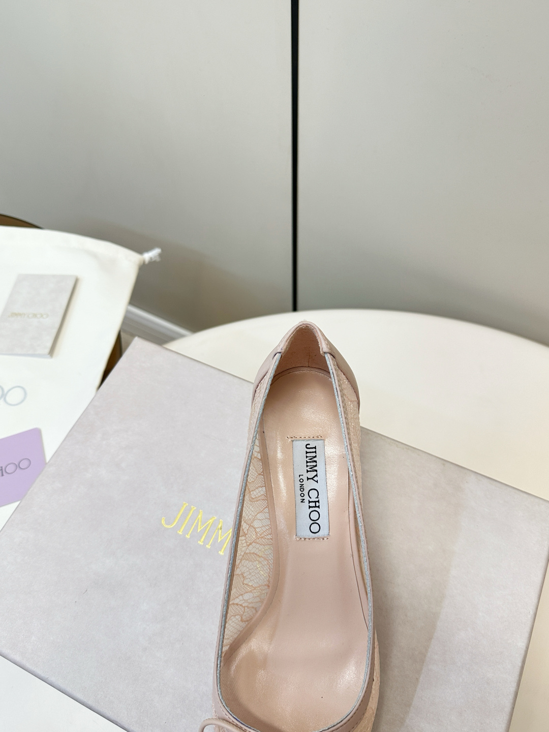 Jimmy Choo ​​Jimmy Choo 蕾丝系带高跟鞋​​