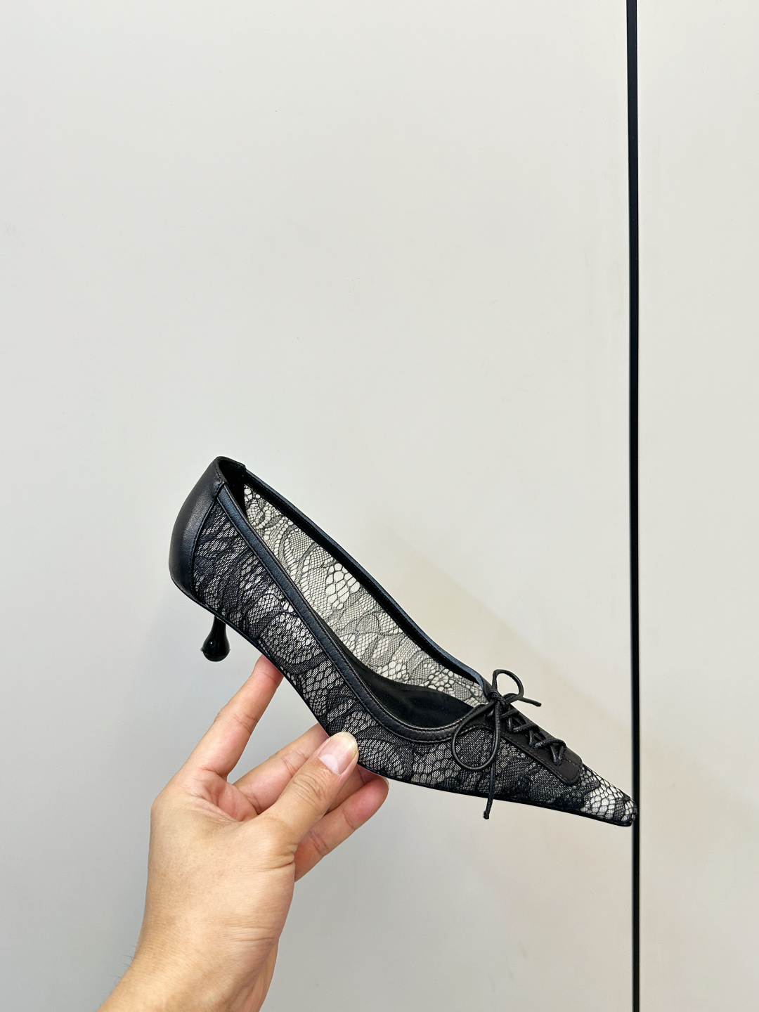 Jimmy Choo ​​Jimmy Choo 蕾丝系带高跟鞋​​