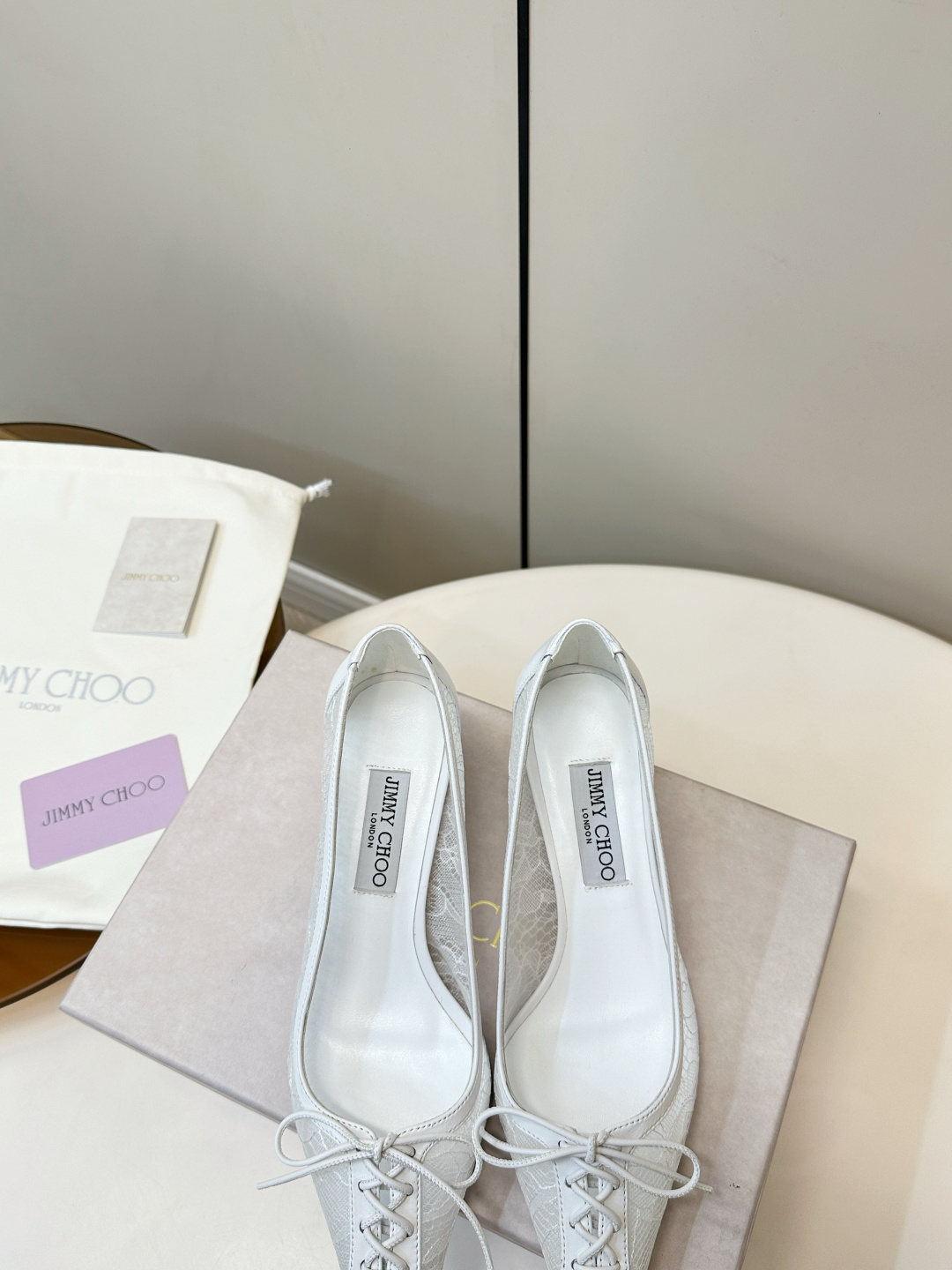 Jimmy Choo ​​Jimmy Choo 蕾丝系带高跟鞋​​