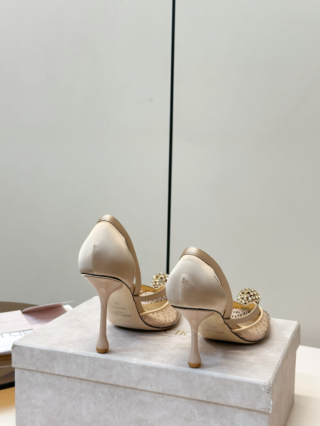 Jimmy Choo ​​Jimmy Choo 网纱烫钻高跟鞋​​