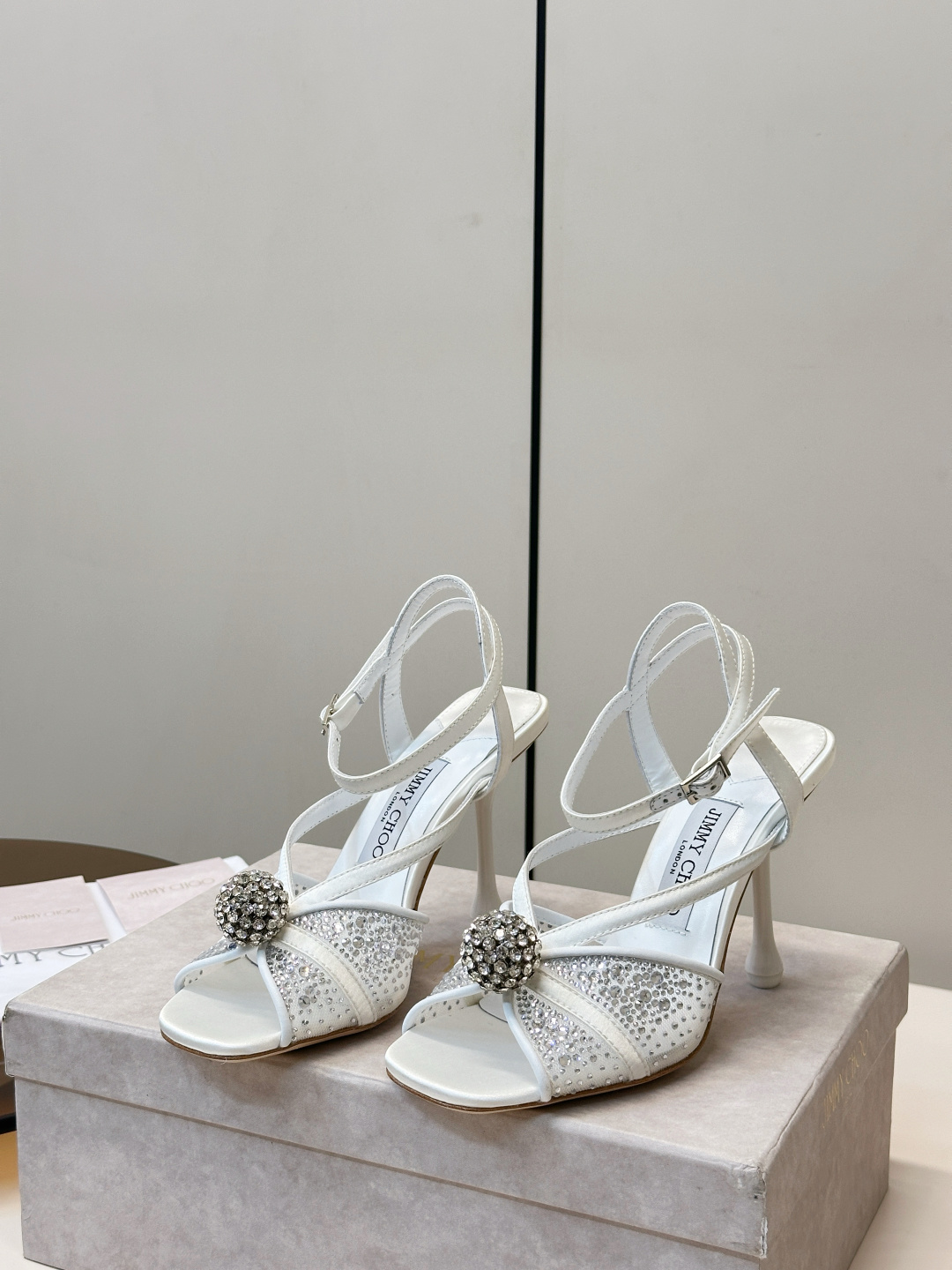 Jimmy Choo ​​Jimmy Choo 网纱烫钻 高跟凉鞋​​