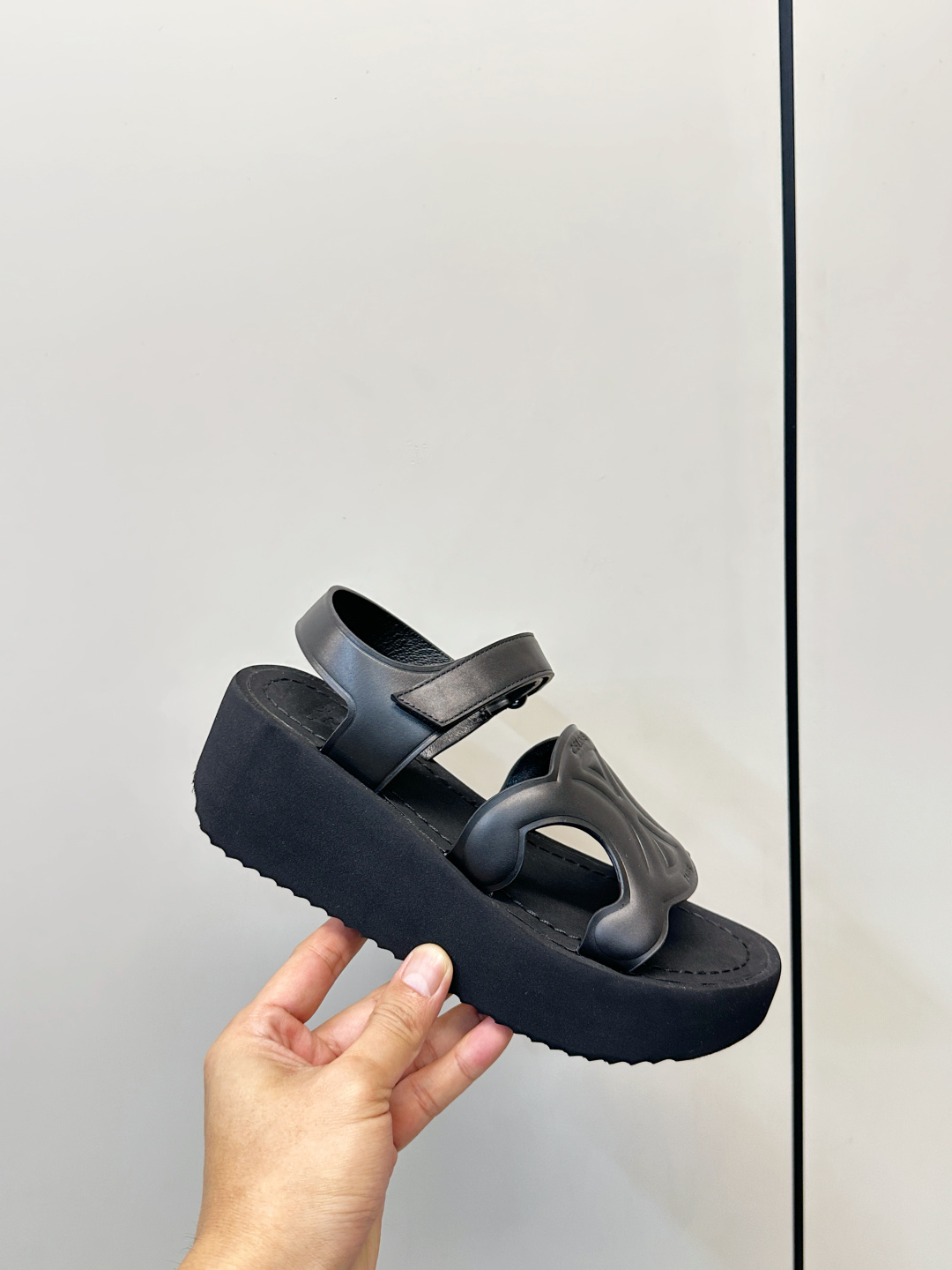 Celine CELINE 凯旋门厚底魔术贴凉鞋