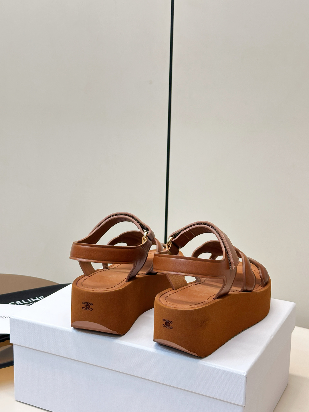 Celine CELINE 凯旋门厚底魔术贴凉鞋