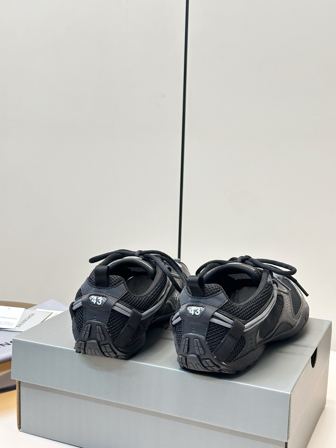 Designer Sneakers