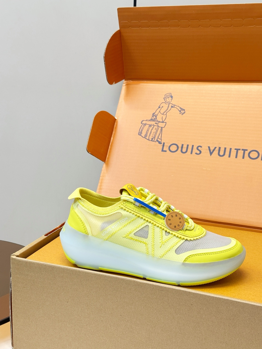 Louis Vuitton Sneakers