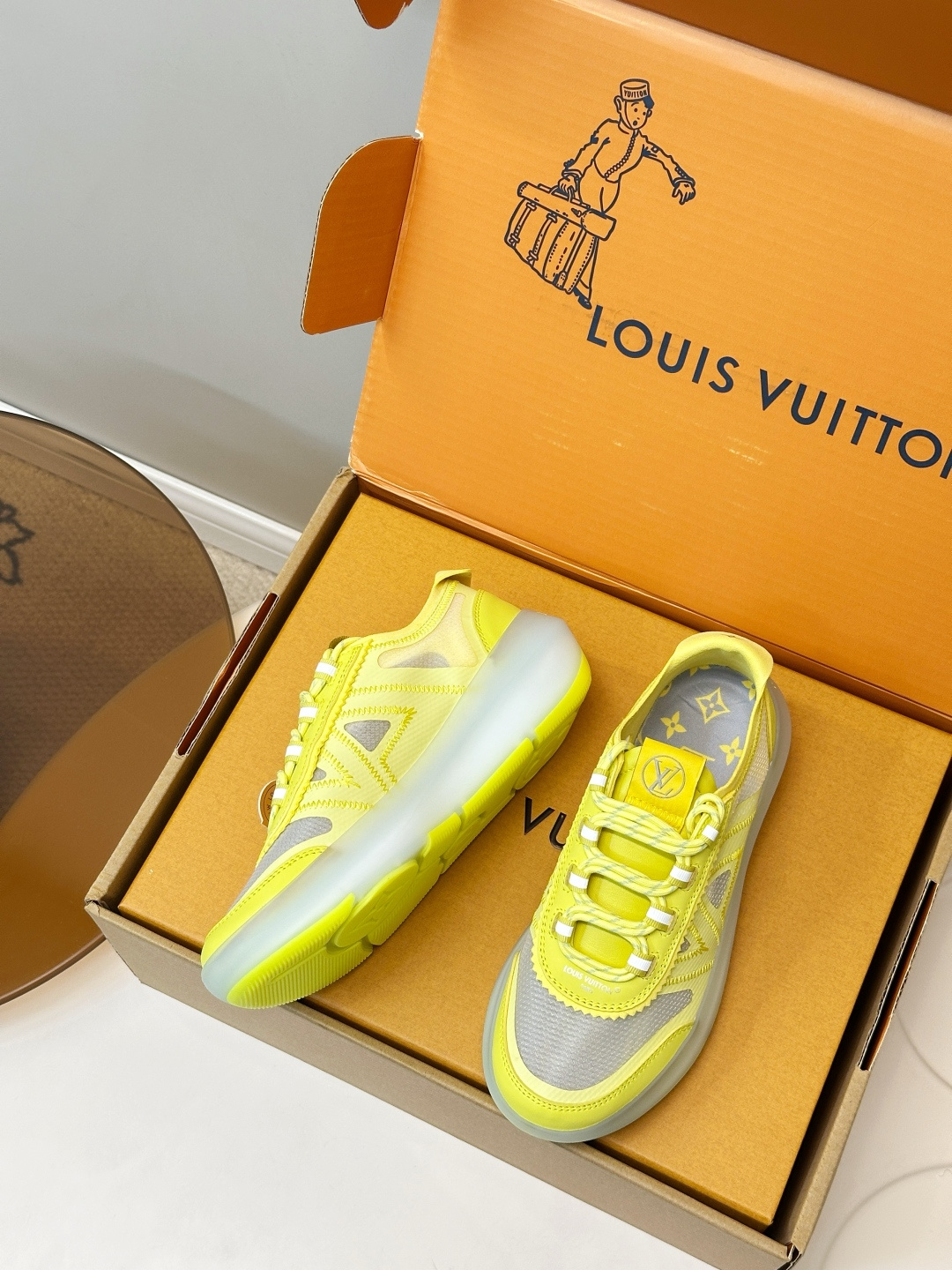 Louis Vuitton Sneakers