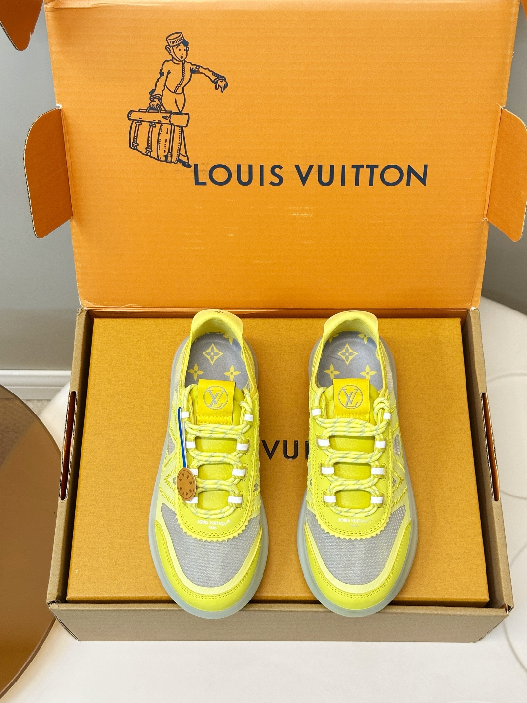Louis Vuitton Sneakers