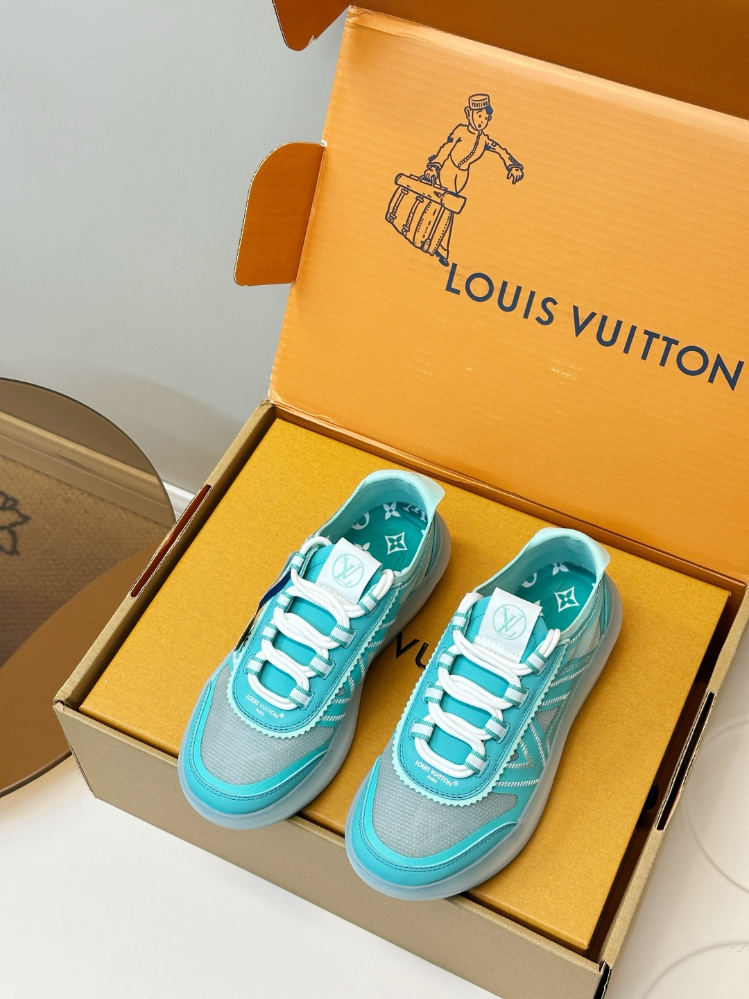 Louis Vuitton Sneakers