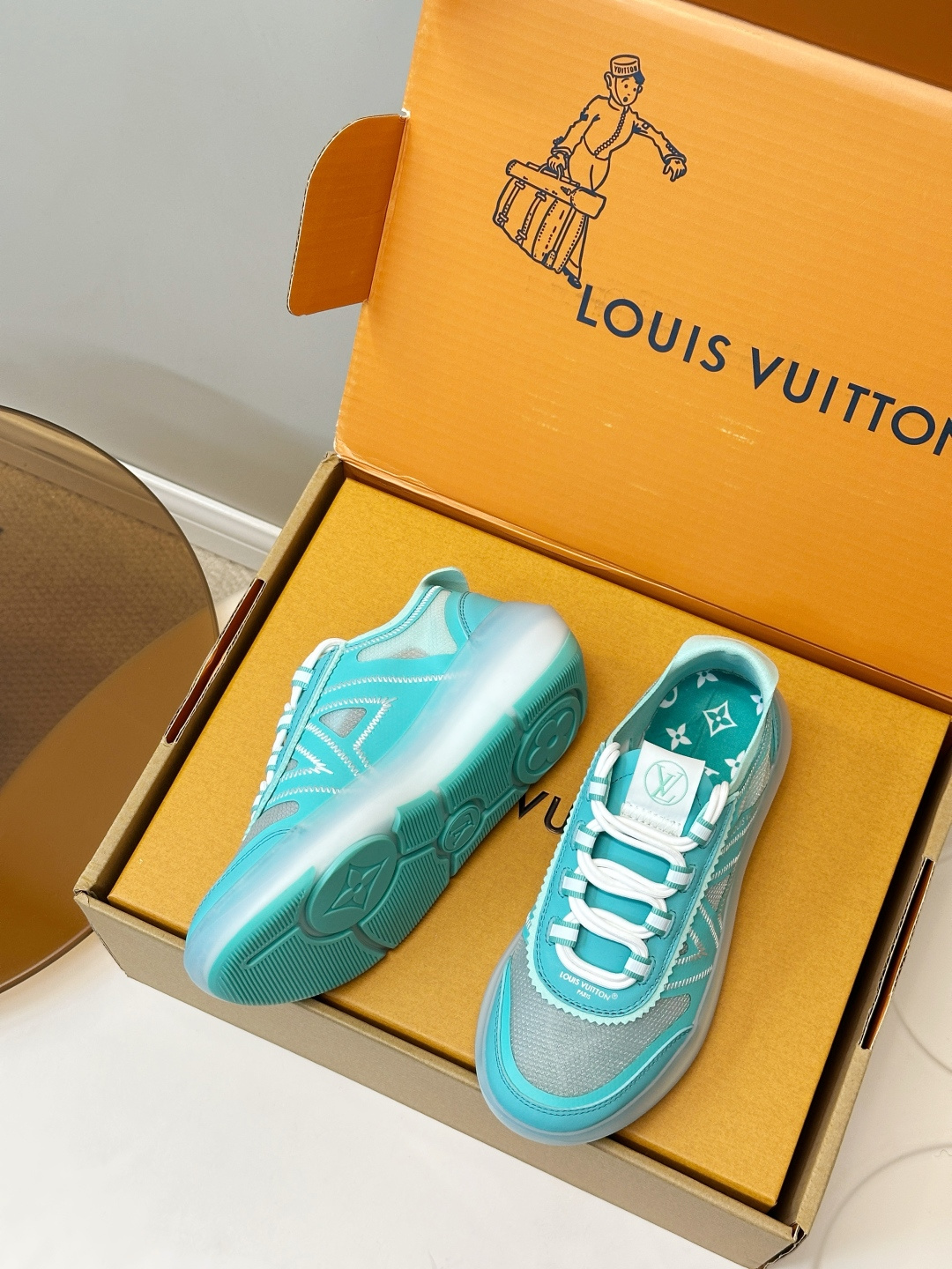 Louis Vuitton Sneakers