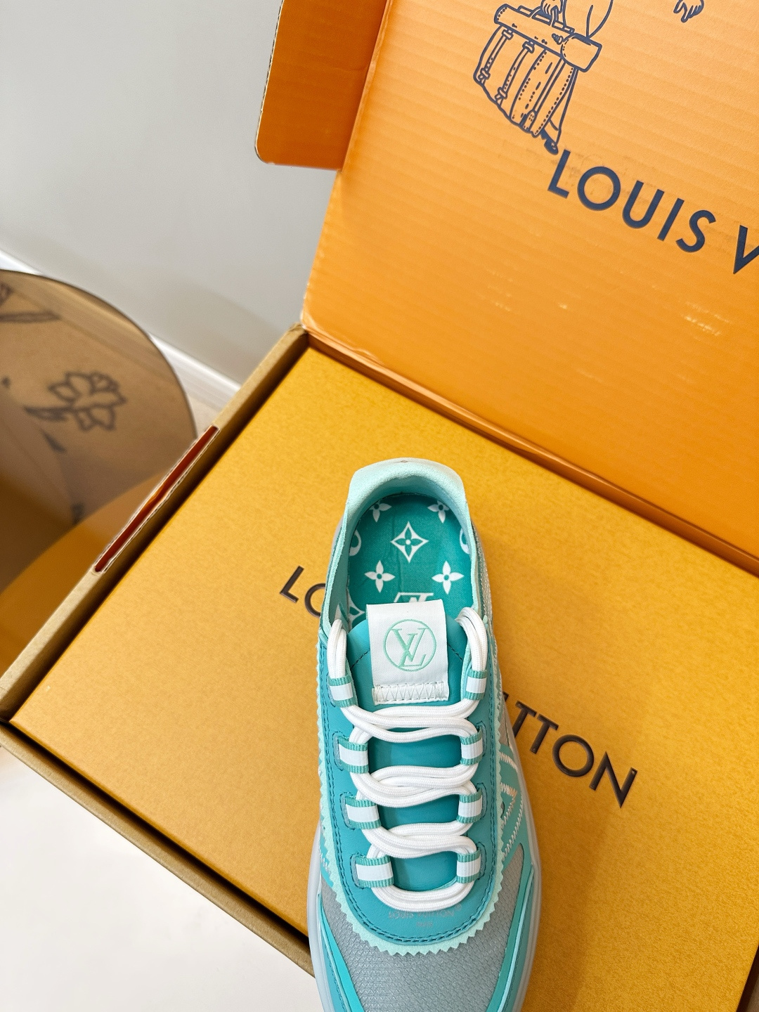 Louis Vuitton Sneakers
