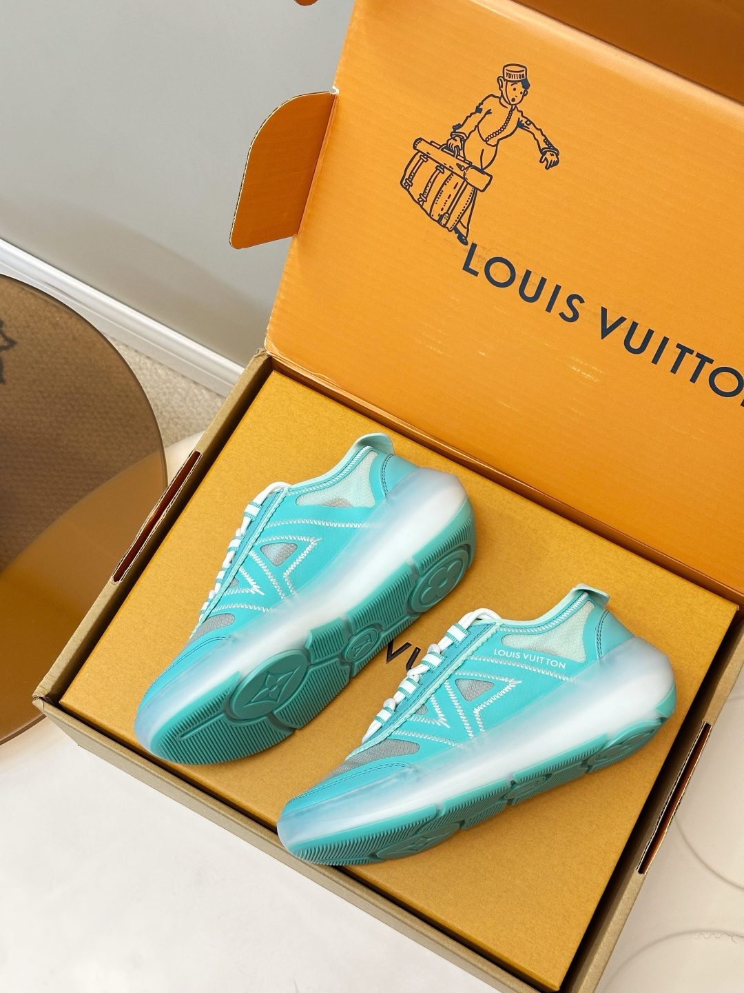 Louis Vuitton Sneakers