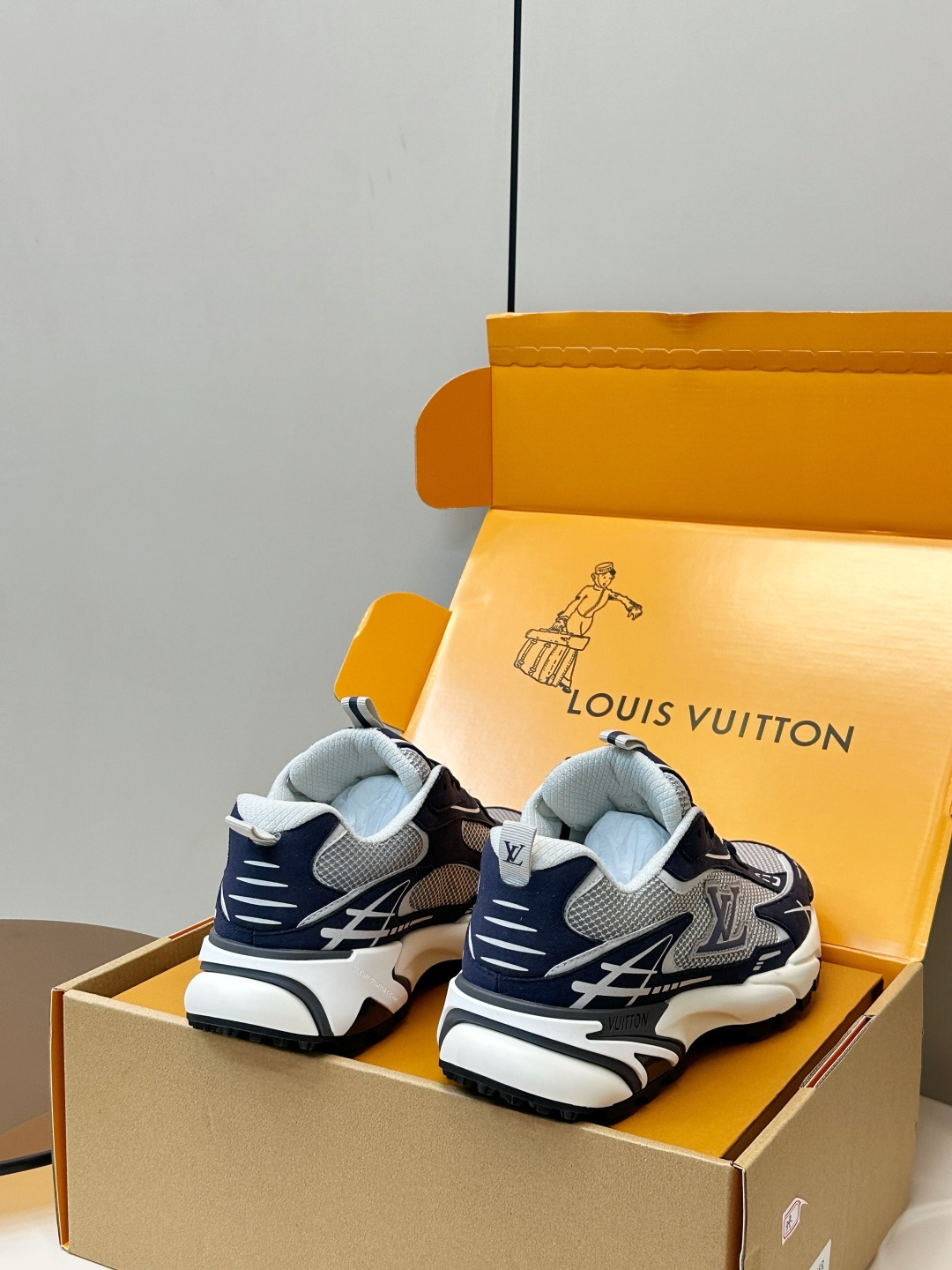 Louis Vuitton Sneakers