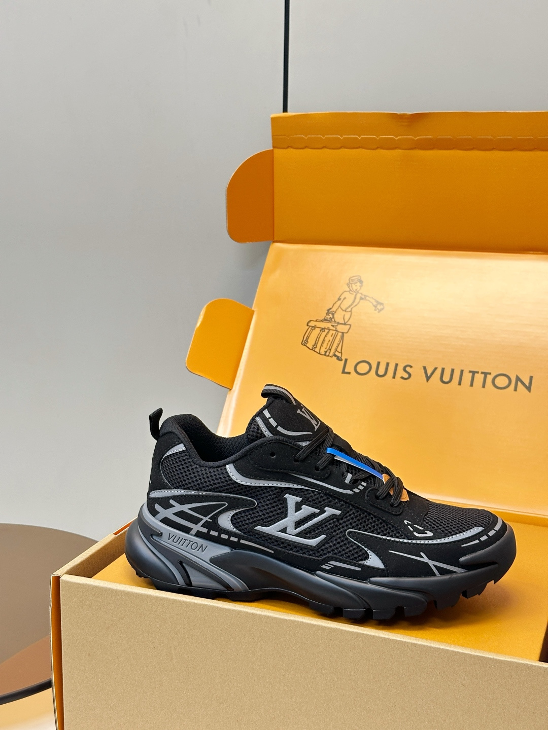 Louis Vuitton Sneakers