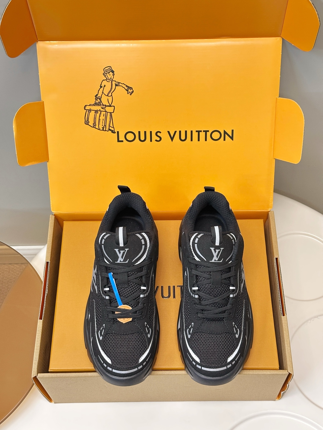 Louis Vuitton Sneakers