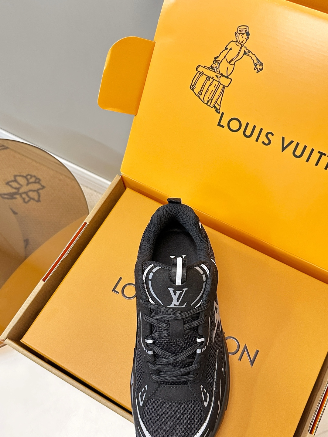 Louis Vuitton Sneakers