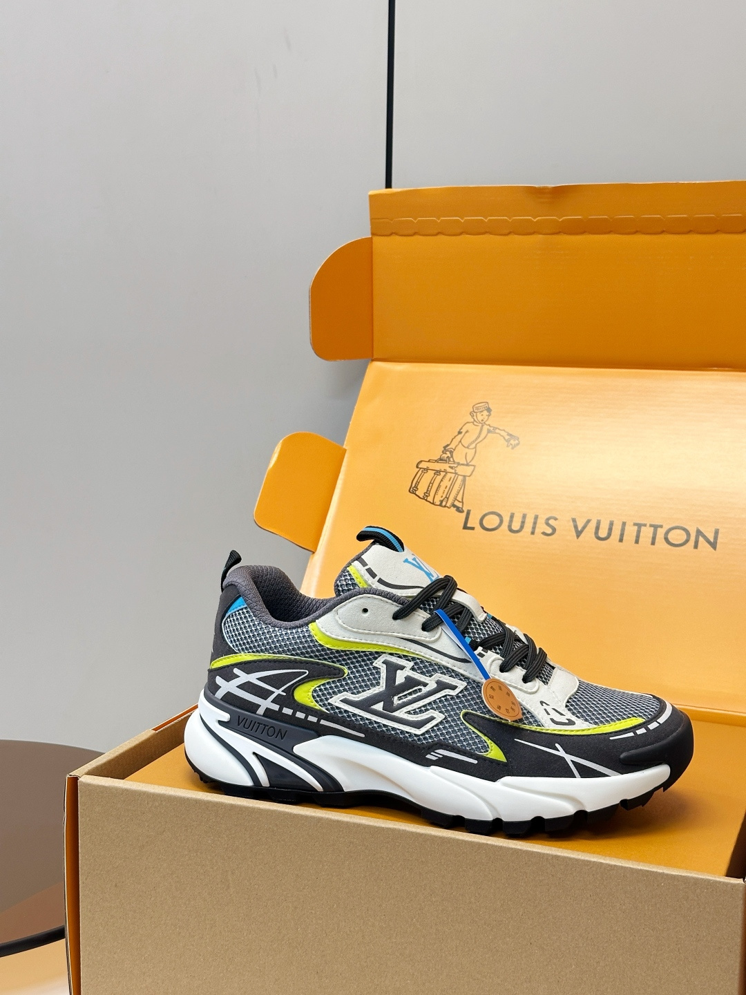 Louis Vuitton Sneakers