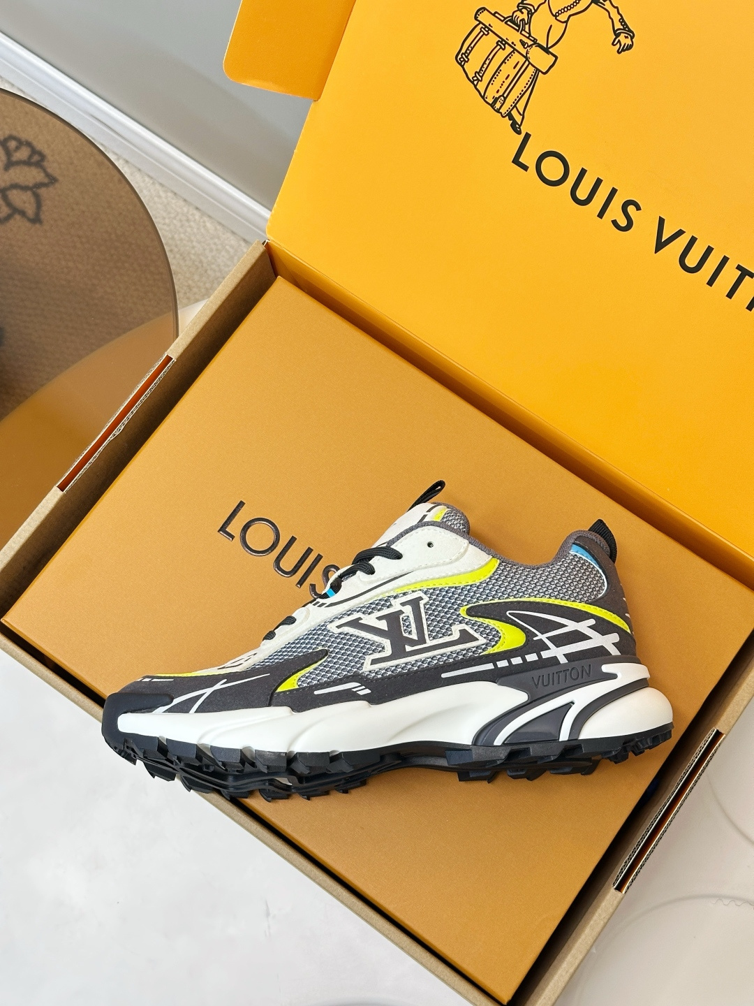 Louis Vuitton Sneakers