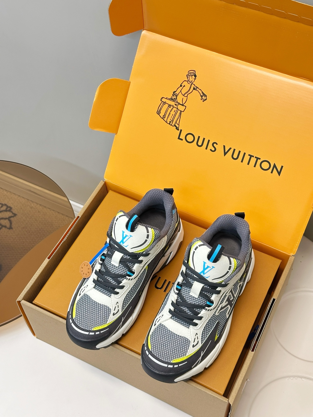 Louis Vuitton Sneakers
