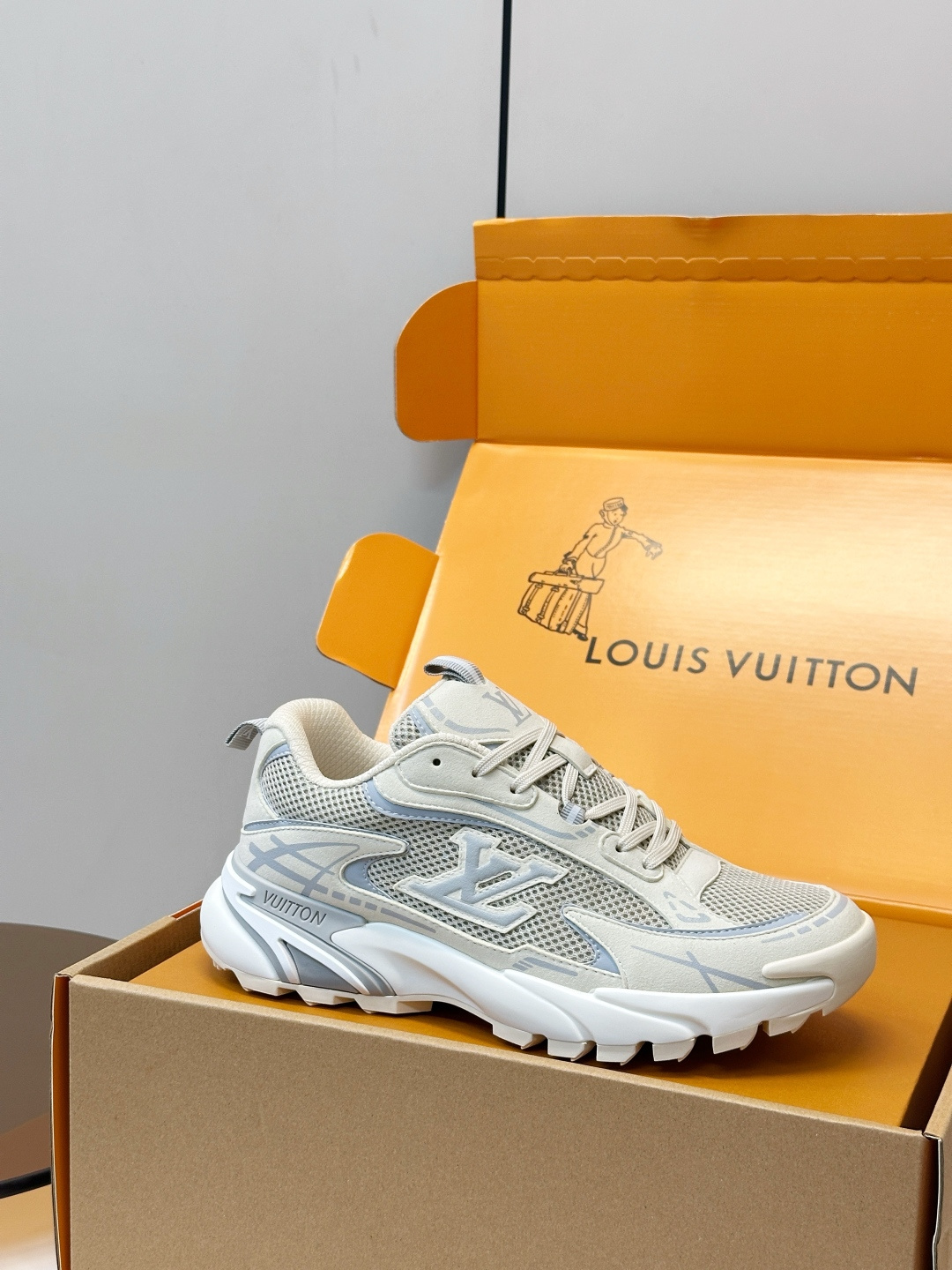 Louis Vuitton Sneakers