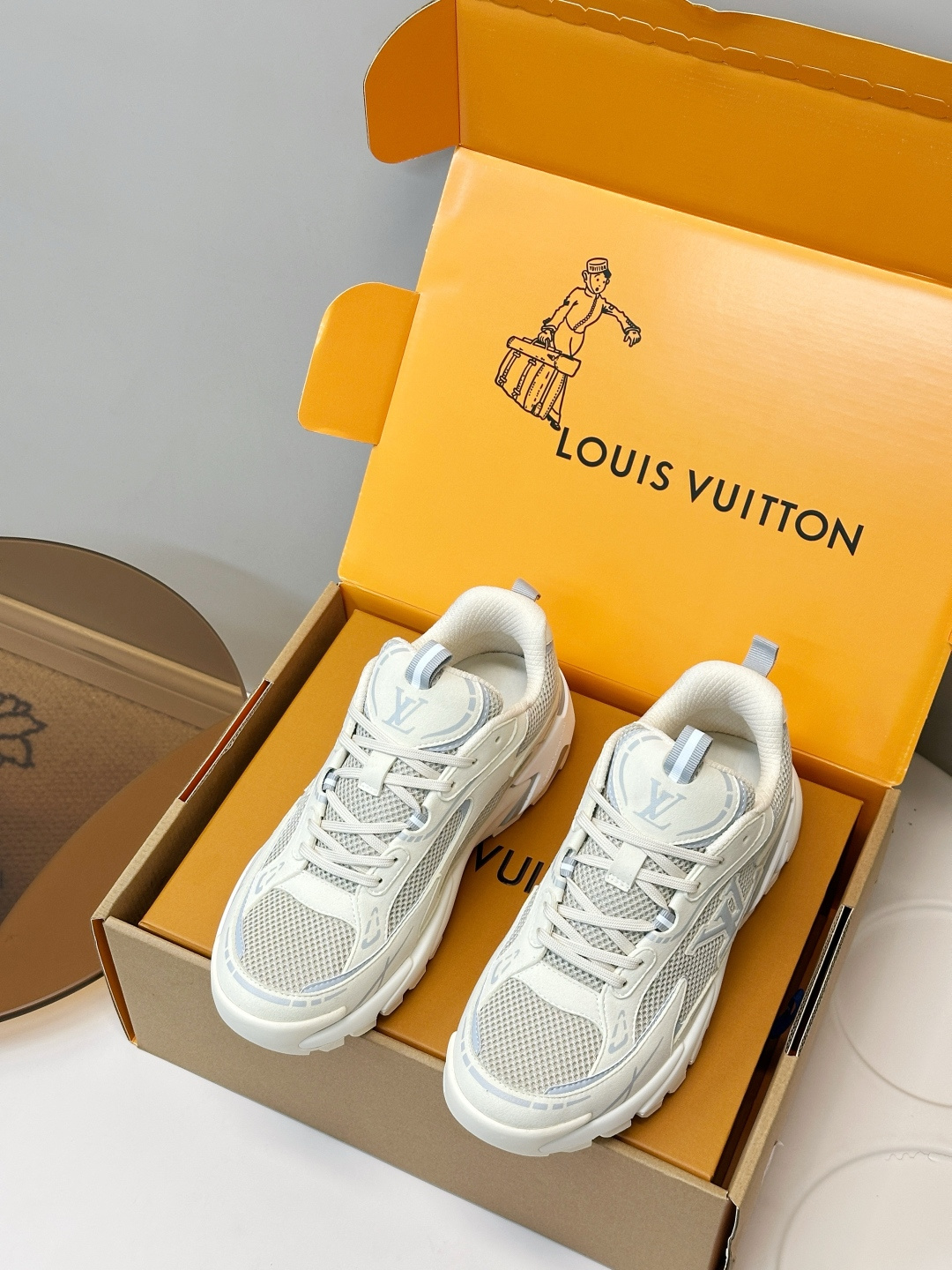 Louis Vuitton Sneakers