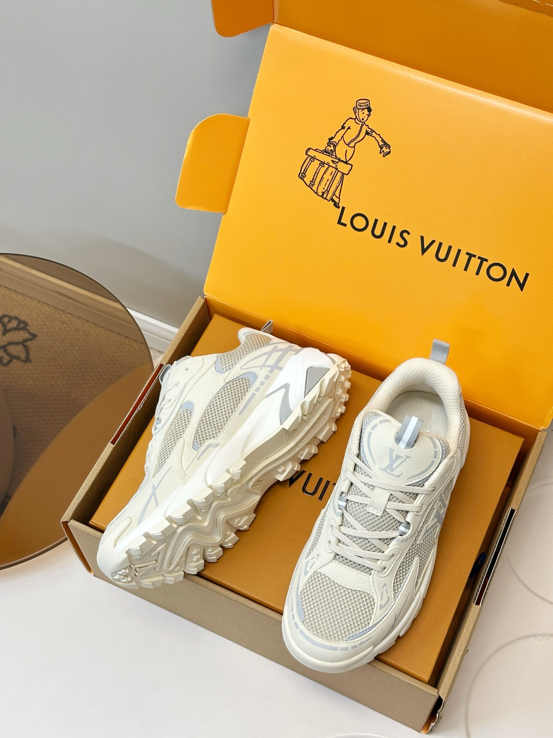 Louis Vuitton Sneakers