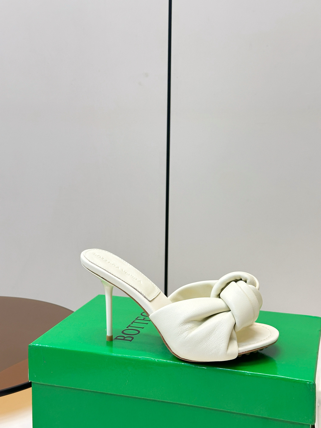 Bottega Veneta Slides