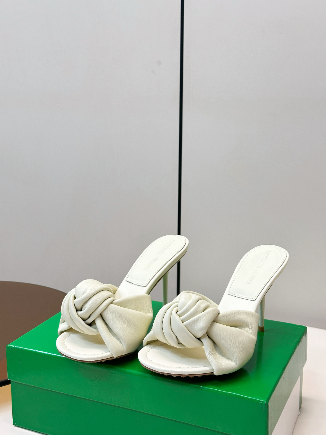 Bottega Veneta Slides
