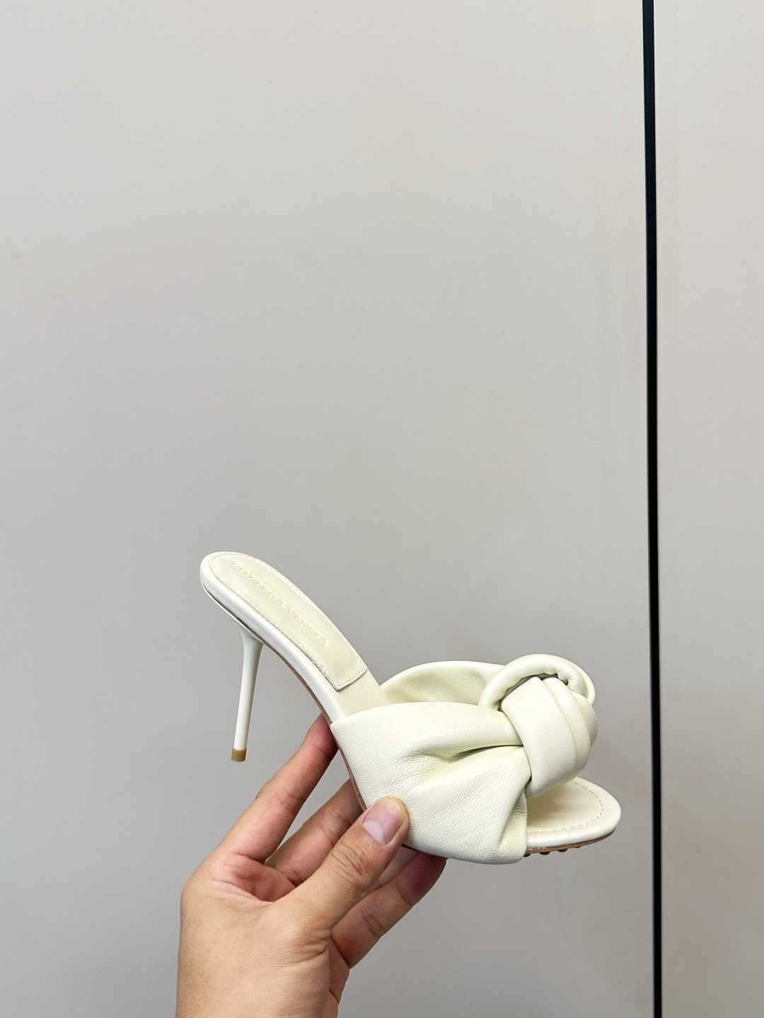 Bottega Veneta Slides