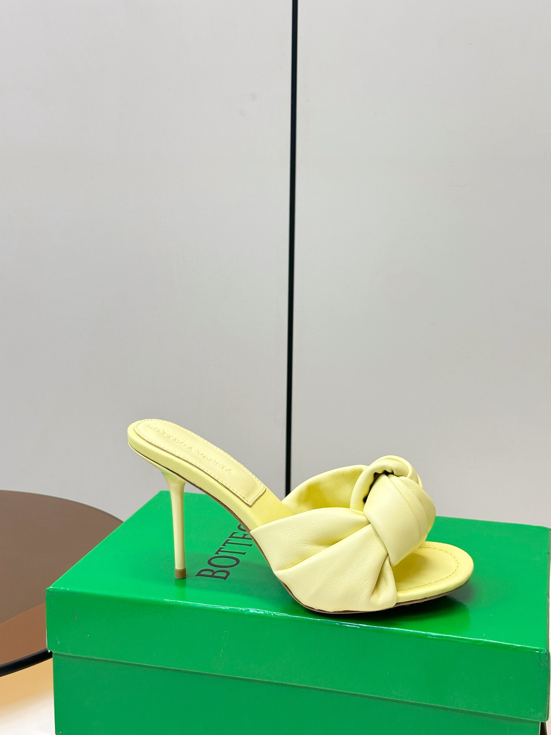 Bottega Veneta Slides