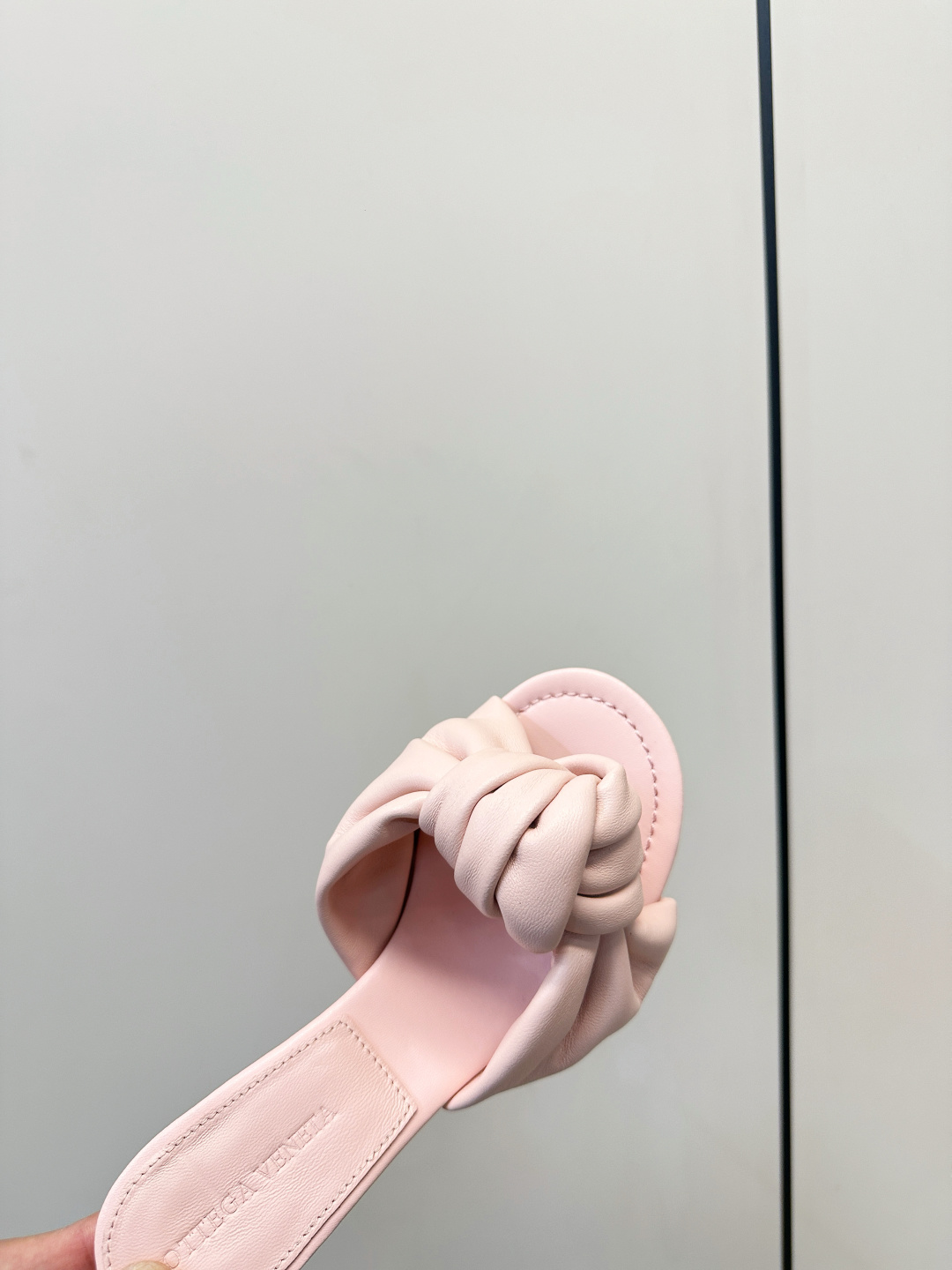 Bottega Veneta Slides
