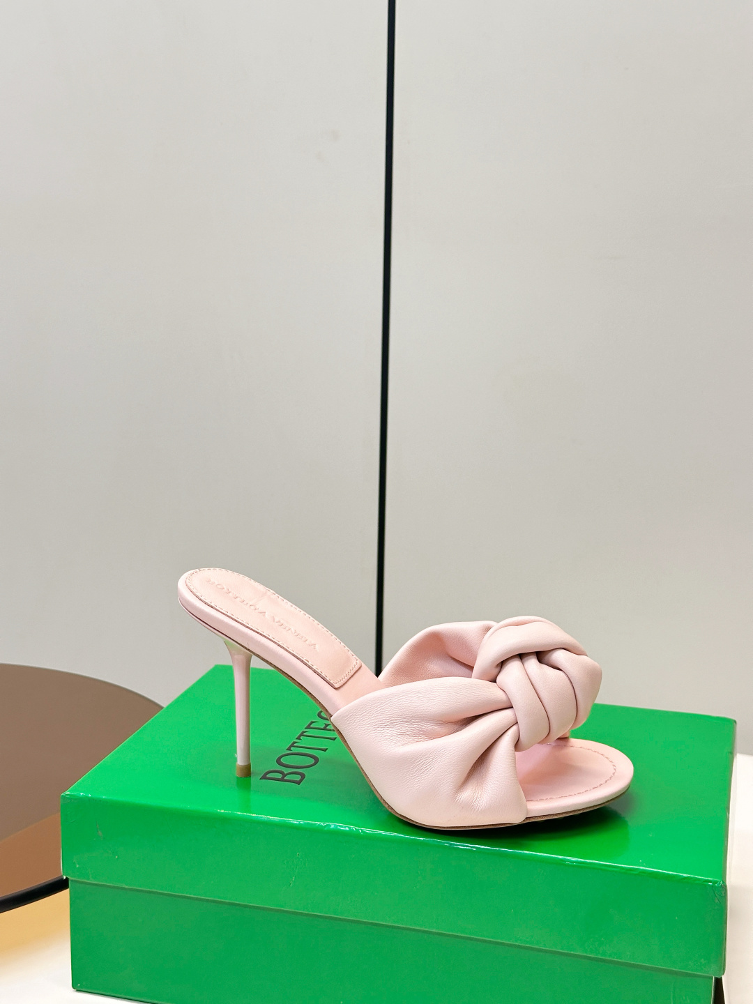 Bottega Veneta Slides