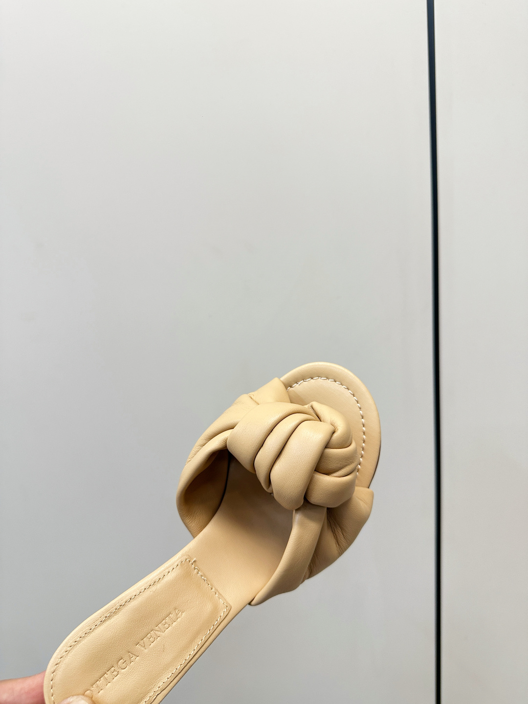 Bottega Veneta Slides