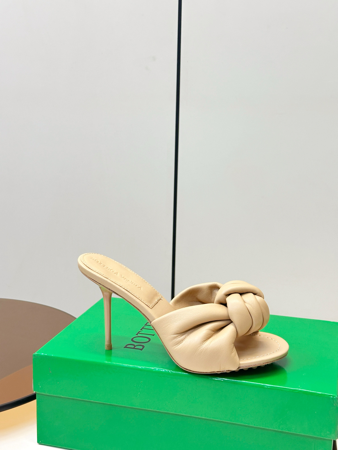 Bottega Veneta Slides