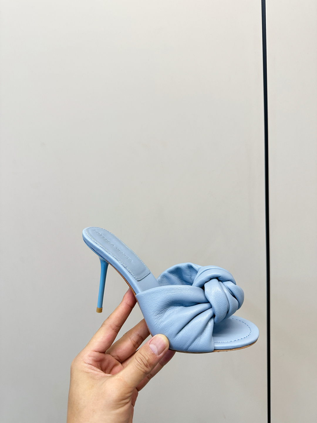 Bottega Veneta Slides