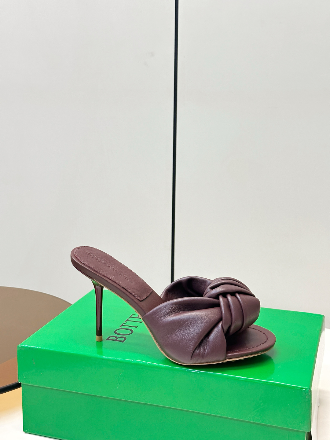 Bottega Veneta Slides