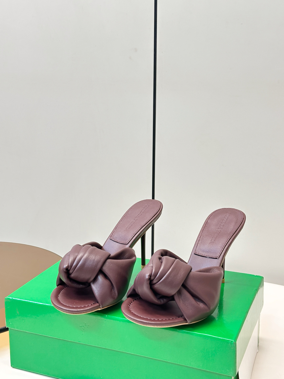Bottega Veneta Slides