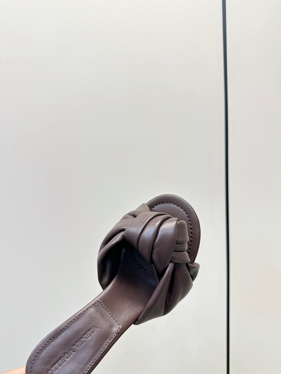Bottega Veneta Slides