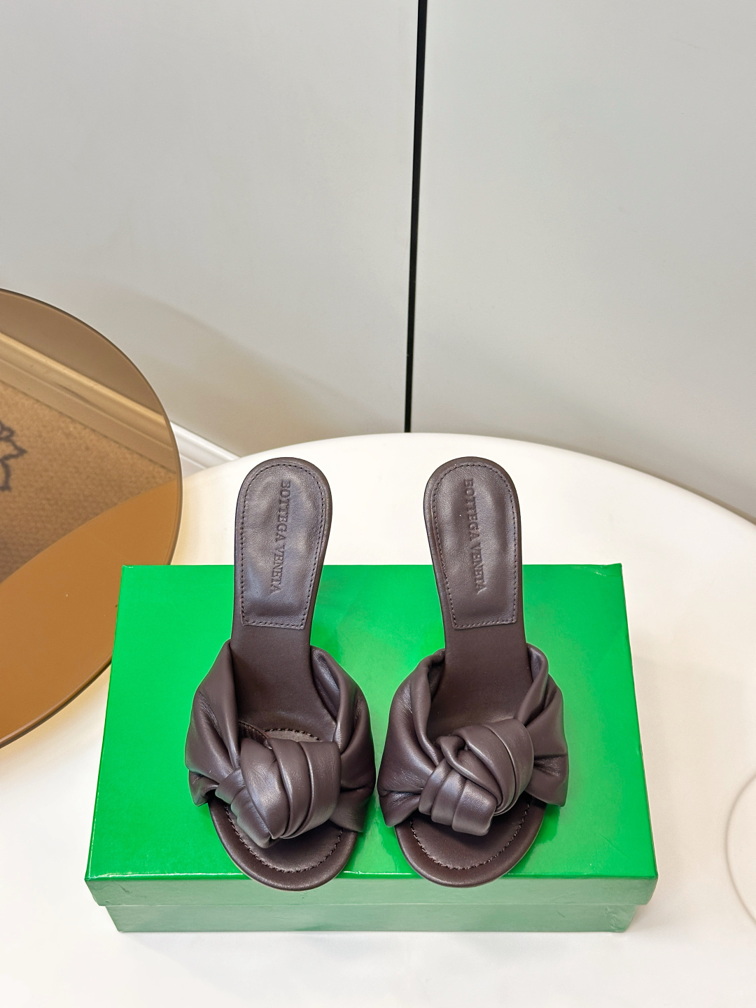 Bottega Veneta Slides