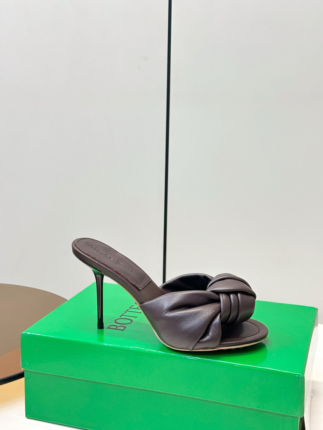 Bottega Veneta Slides
