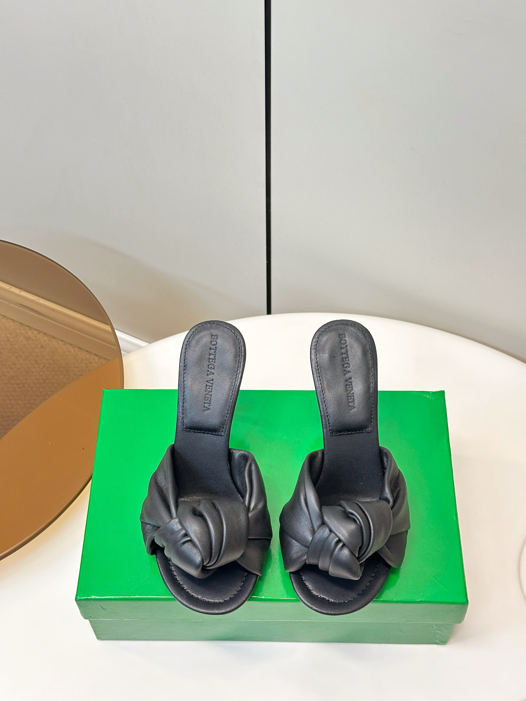 Bottega Veneta Slides